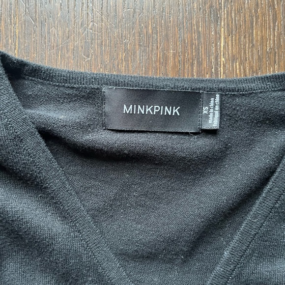 MinkPink Low-cut Open-Long Sleeve XSmall - Picture 4 of 11